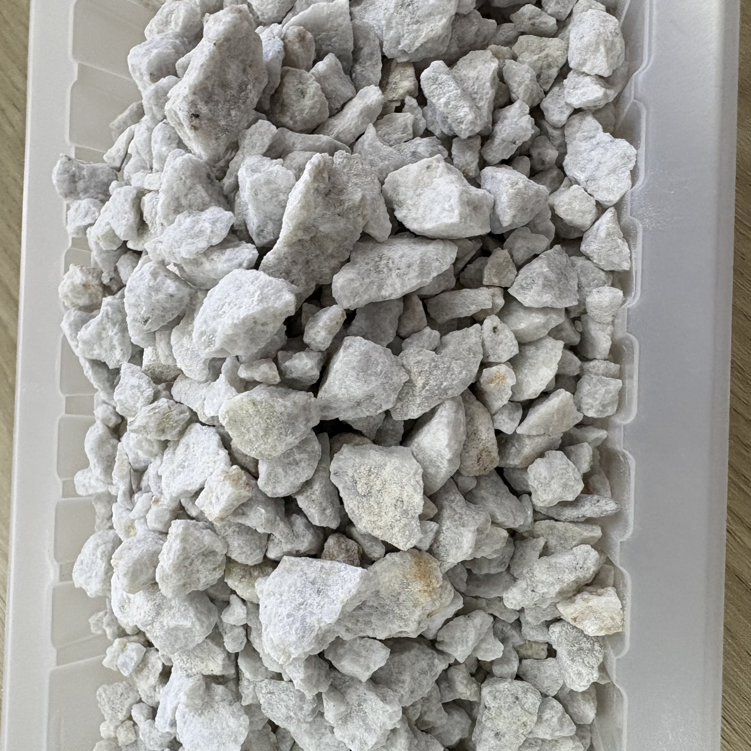 钠长石1公分颗粒原料